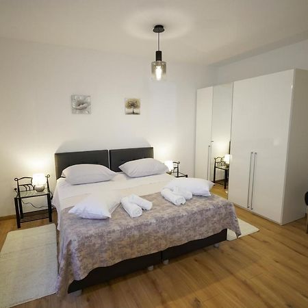 Apartment Ana Сплит Екстериор снимка