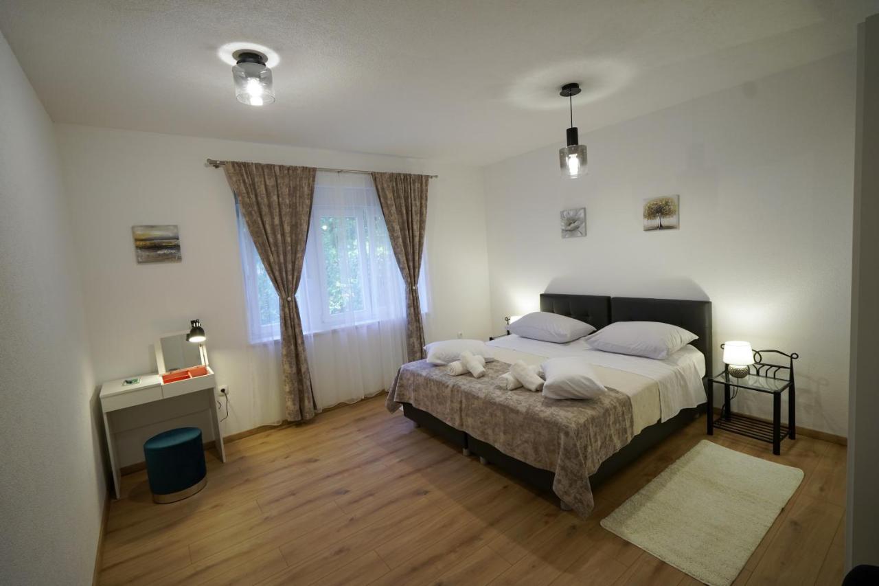 Apartment Ana Сплит Екстериор снимка